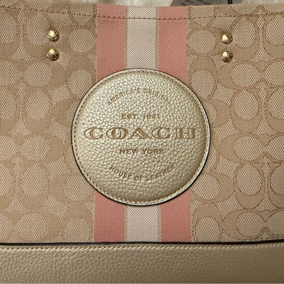 Dempsey Carryall Bag In Signature Jacquard With Stripe And Coach Patch - Picture 11 of 13